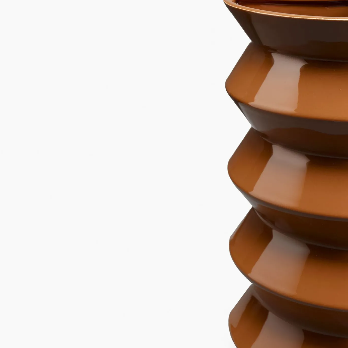 Vaso in ceramica marrone Curve #1 di Zaven