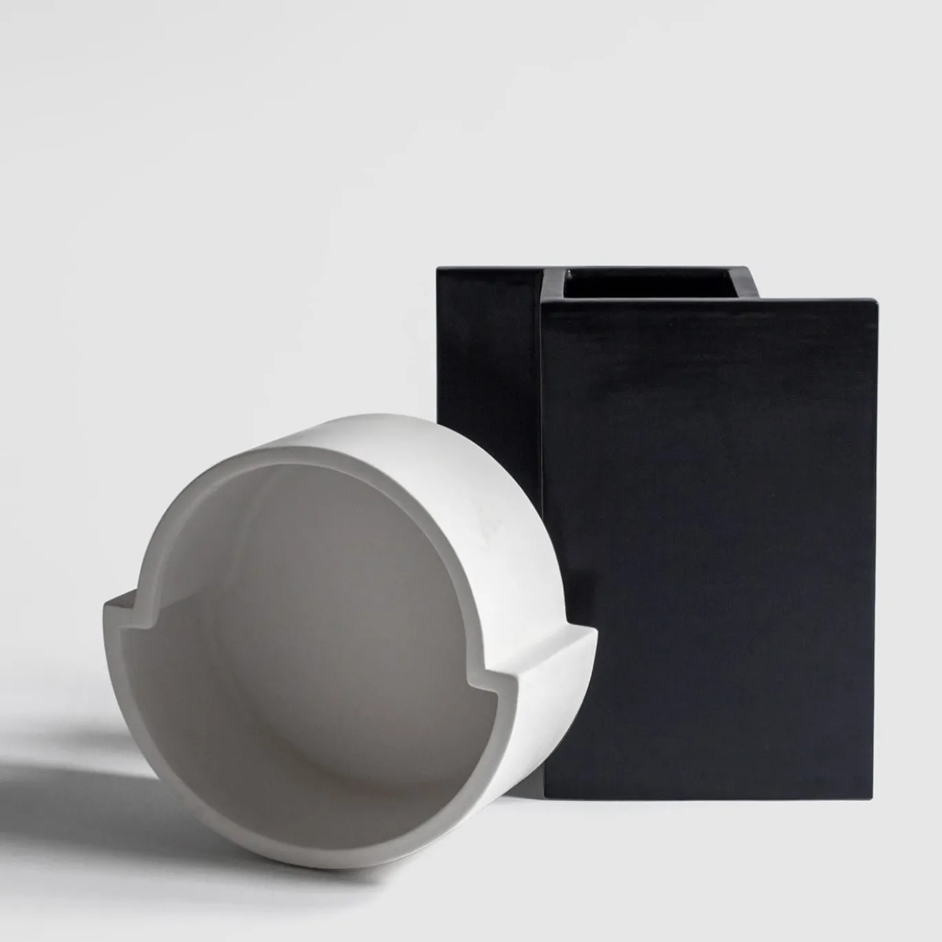 Vaso in ceramica nera Rook