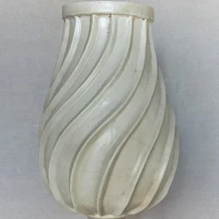 Vaso in ceramica toscana modellato a mano Anemone Cream