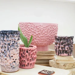 Vaso in Ceramica Tubino Serie Onda Rosa Chiaro e Bronzo Liquido