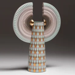 Vaso in ceramica verde Bird with Wings Solar Disc di Sara Ricciardi