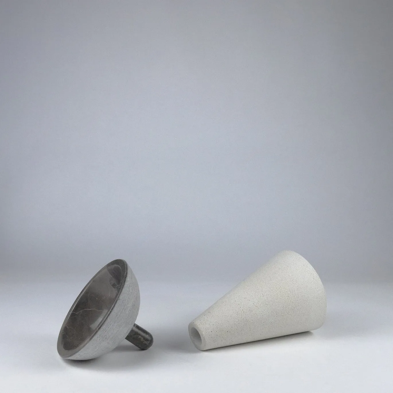 Vaso Incontri Fondativi 3A in Marmo e Cemento