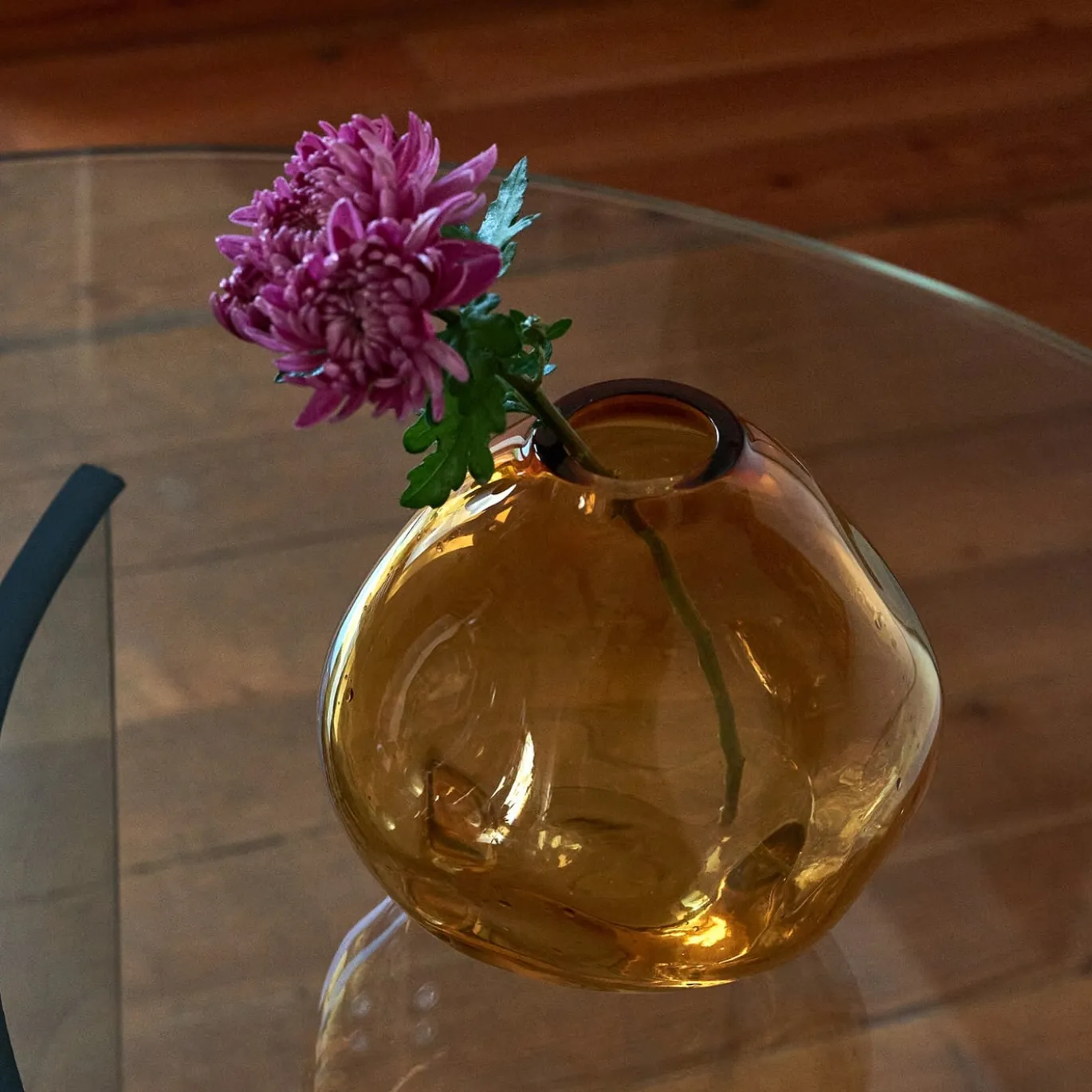 Vaso in cristallo ambra soffiato a mano Nuvola