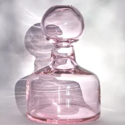 Vaso in cristallo soffiato a mano Cefalù color rosa con coperchio rimovibile