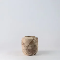 Vaso Itineranti 2 in marmo