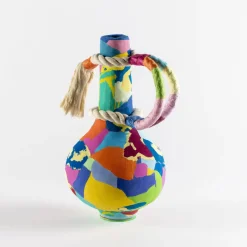 Vaso Jambo in gomma multicolore con bordo in rafia di Serena Confalonieri #3