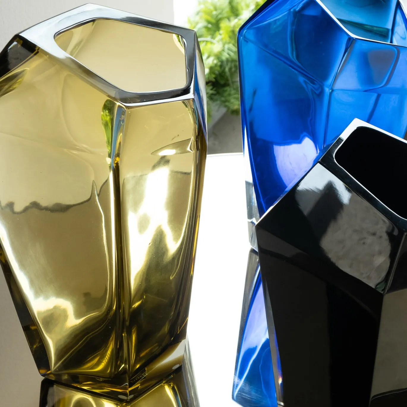 Vaso Kastle Black XL di Karim Rashid