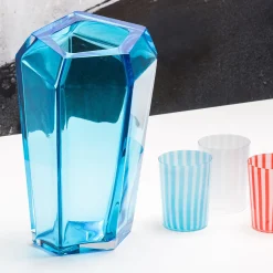 Vaso Kastle Blue di Karim Rashid