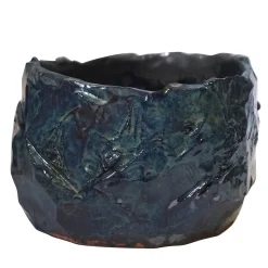 Vaso Kurinuki in ceramica smaltata blu e bronzo