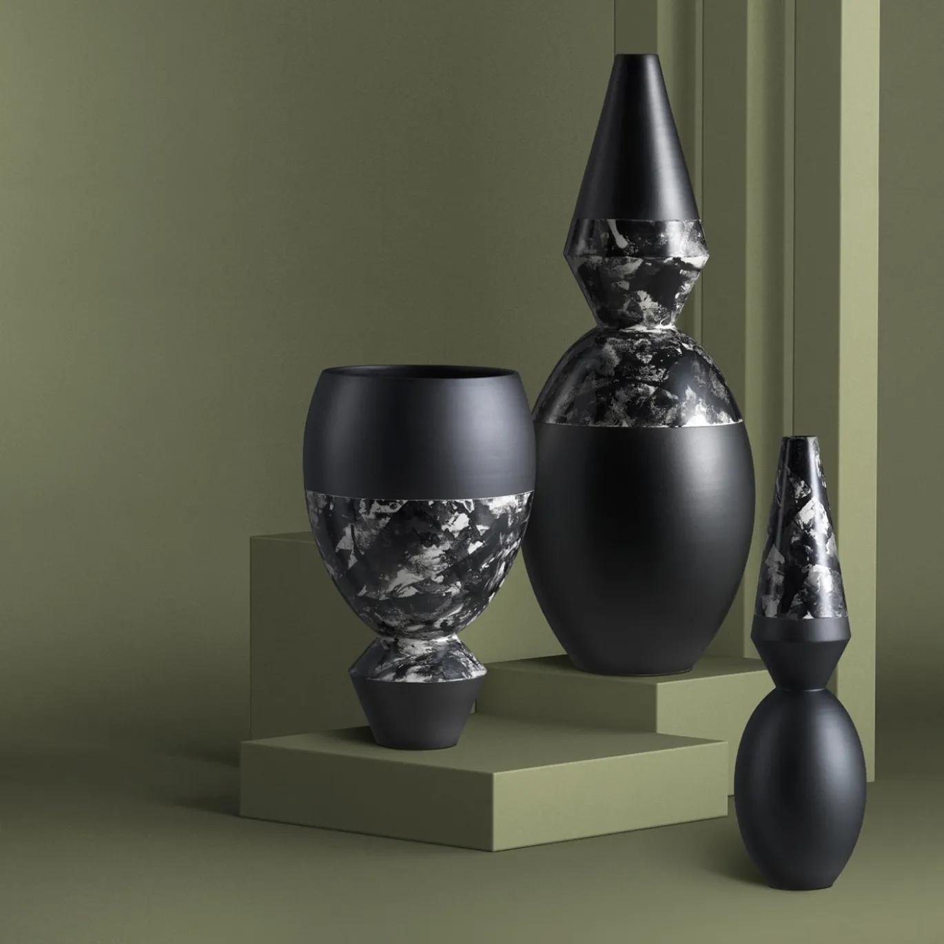 Vaso Mandola in ceramica nera di Jean-Christophe Clair