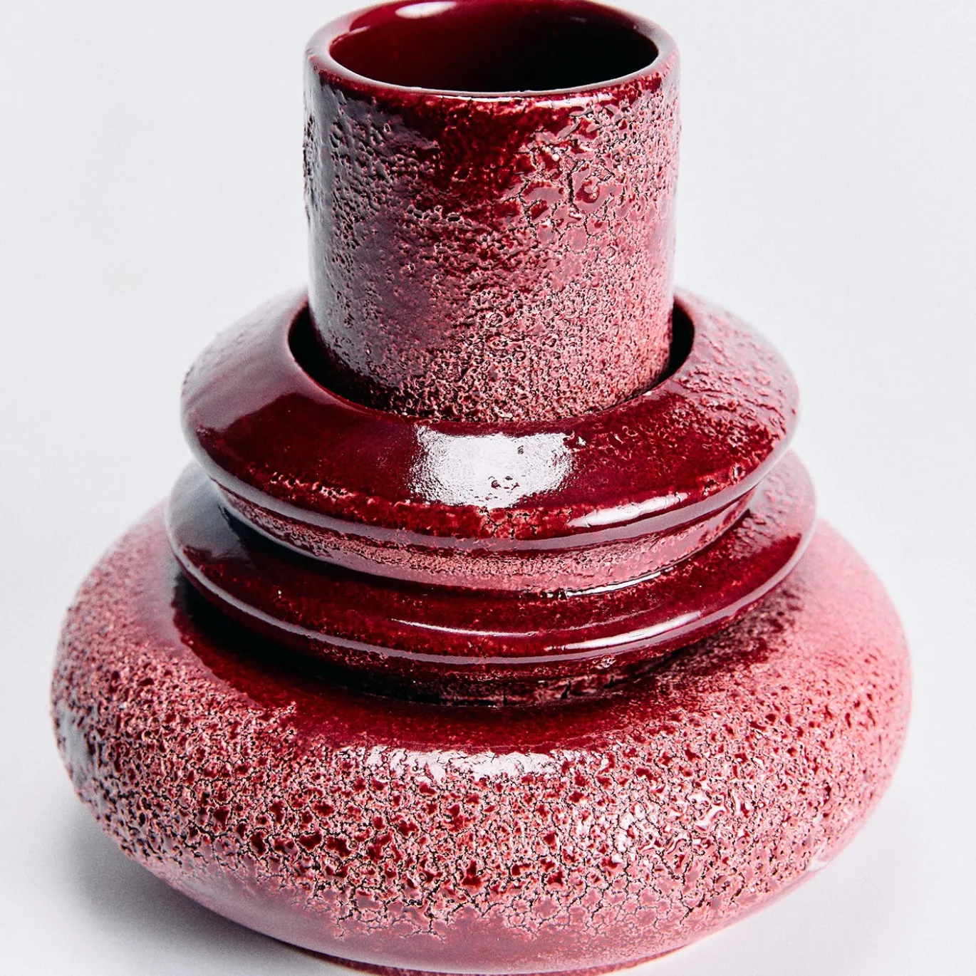 Vaso Marte piccolo in ceramica smaltata rosso amaranto