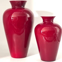 Vaso medio in vetro di Murano bordeaux ad anfora