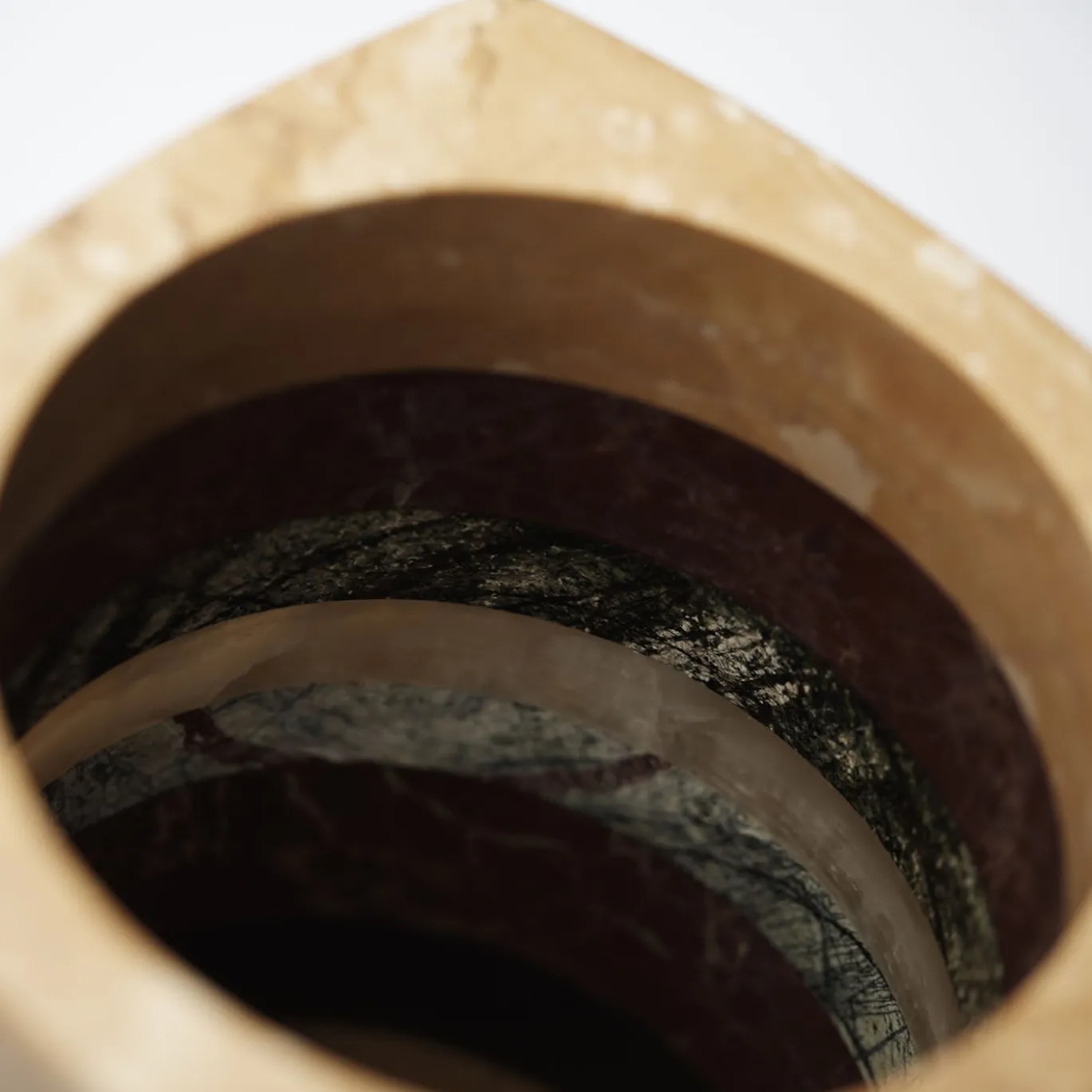 Vaso Mina di Cristina Celestino