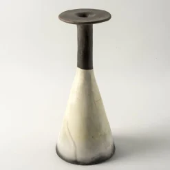 Vaso Misia Naked in ceramica raku di Nino Basso