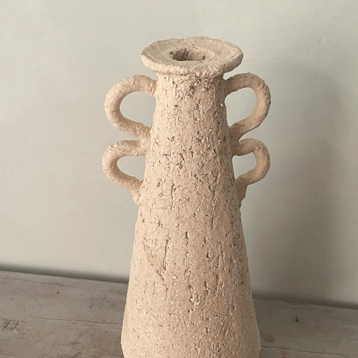 Vaso n. 133 Alto di Ceramica Bianca a Texture Ruvida