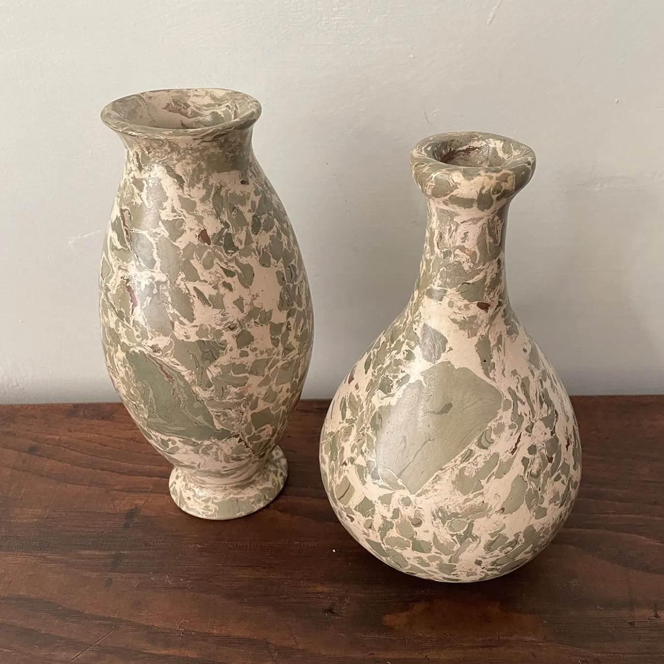 Vaso n.153 Vaso in ceramica effetto marmo verde e bianco