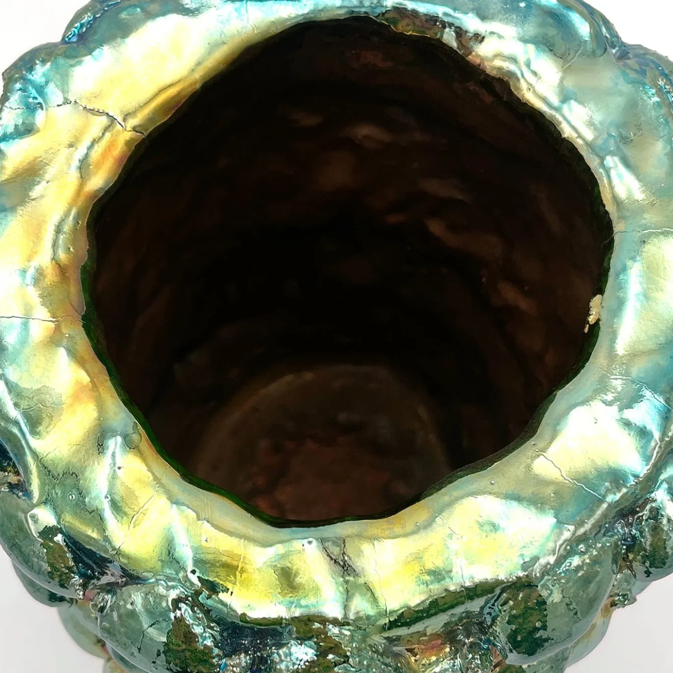 Vaso Onda Iridescent Metallic Raku #10
