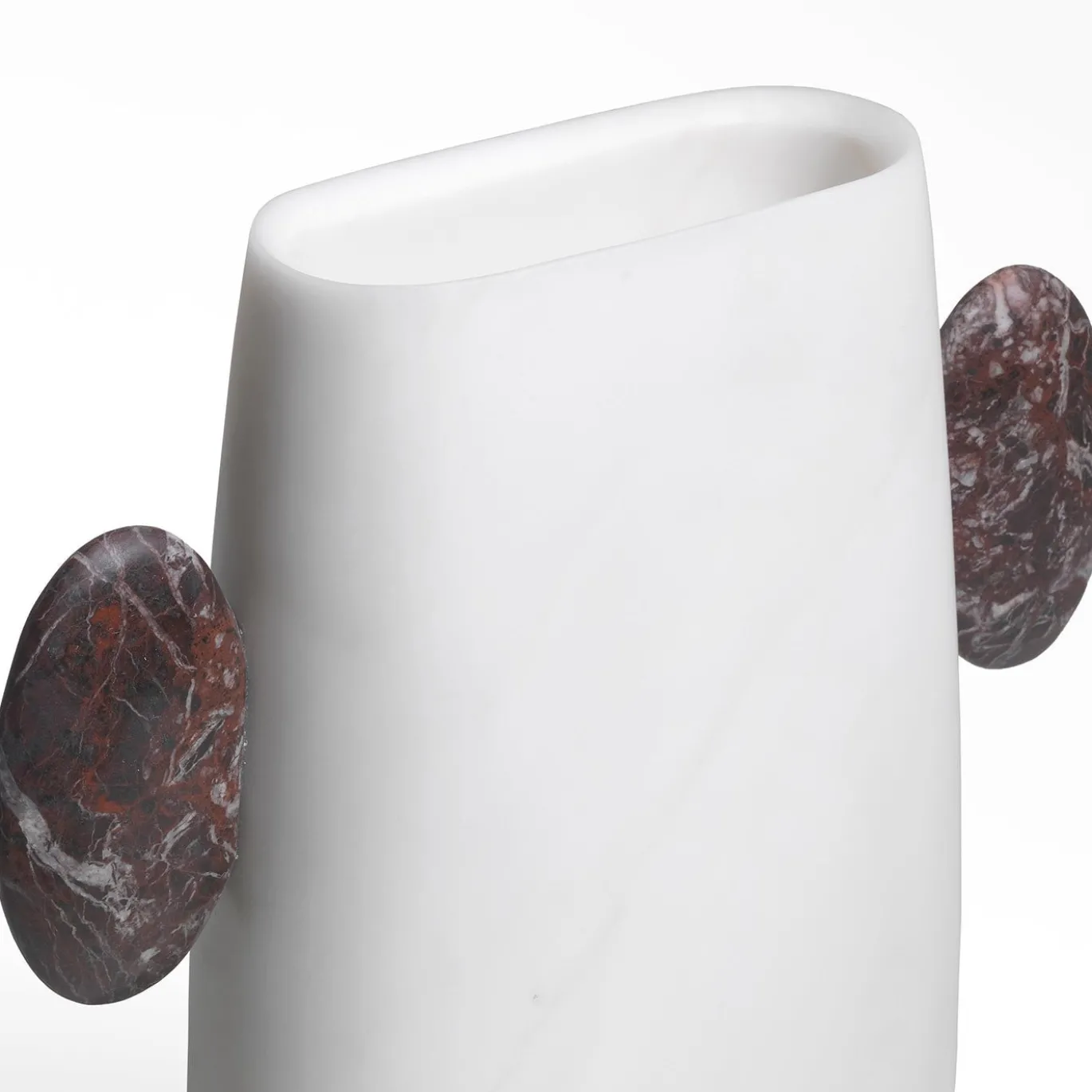 Vaso Pietro White Michelangelo/Red Levanto di Matteo Cibic