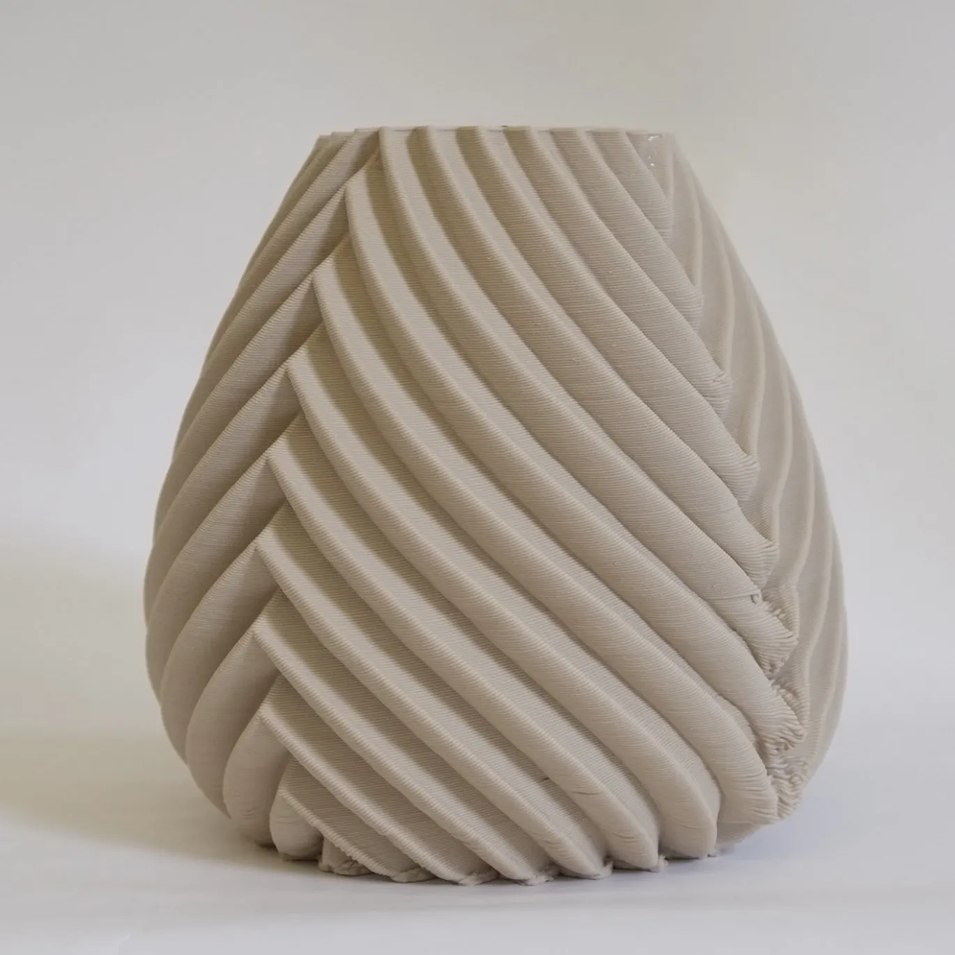 Vaso plissettato grezzo beige