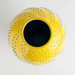 Vaso Princex di Adam Nathaniel Furman
