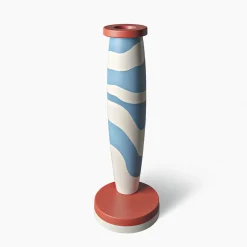 Vaso rosso, blu e bianco di George J. Sowden