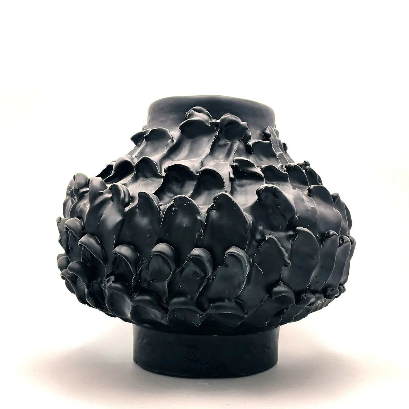 Vaso rotondo nero opaco Onda