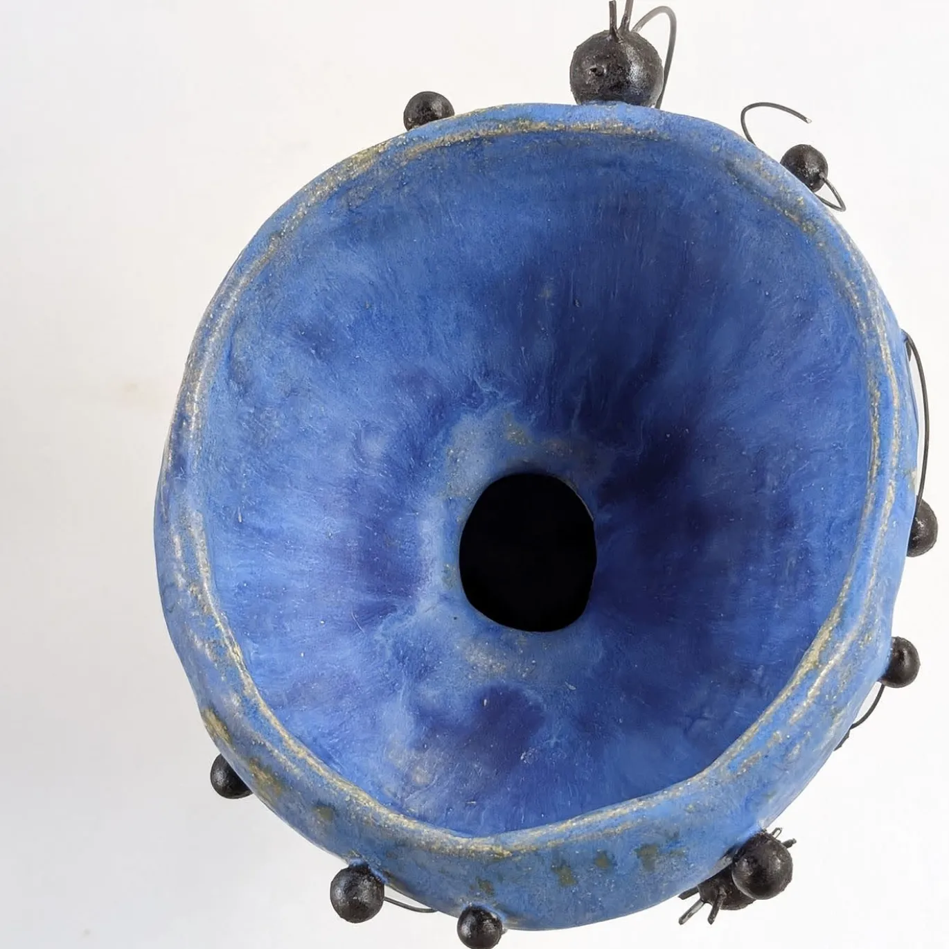 Vaso scultoreo in gres blu Oh Joan