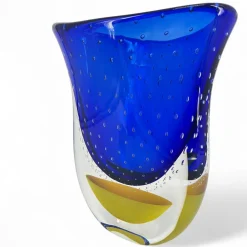 Vaso scultoreo in vetro di Murano Gran Sommerso blu e giallo