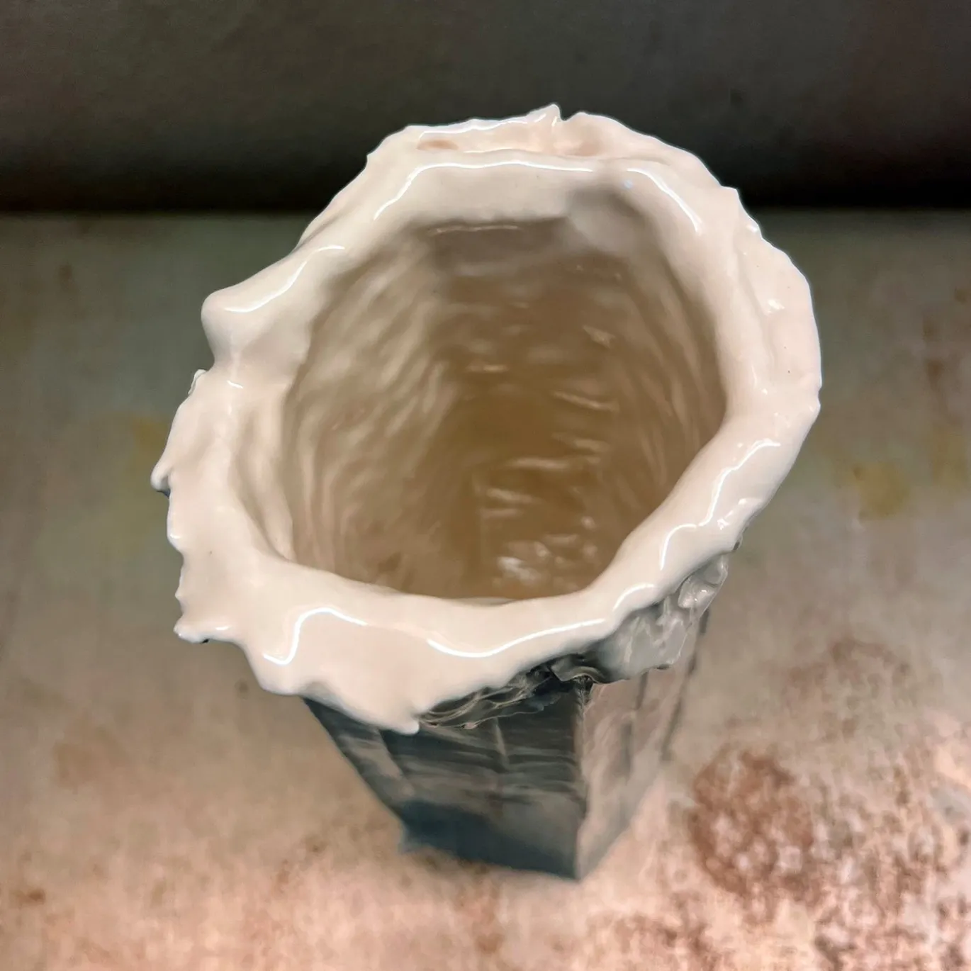 Vaso Scultoreo Ivory 2 in Porcellana