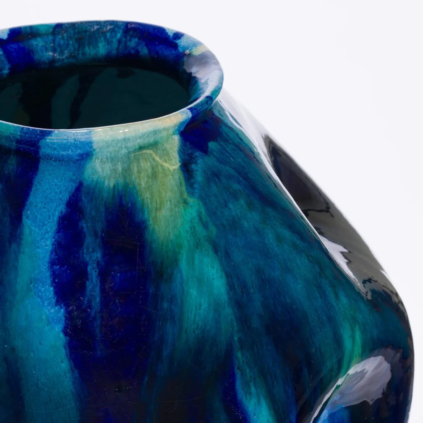 Vaso Scultoreo Linfa Blù in Ceramica