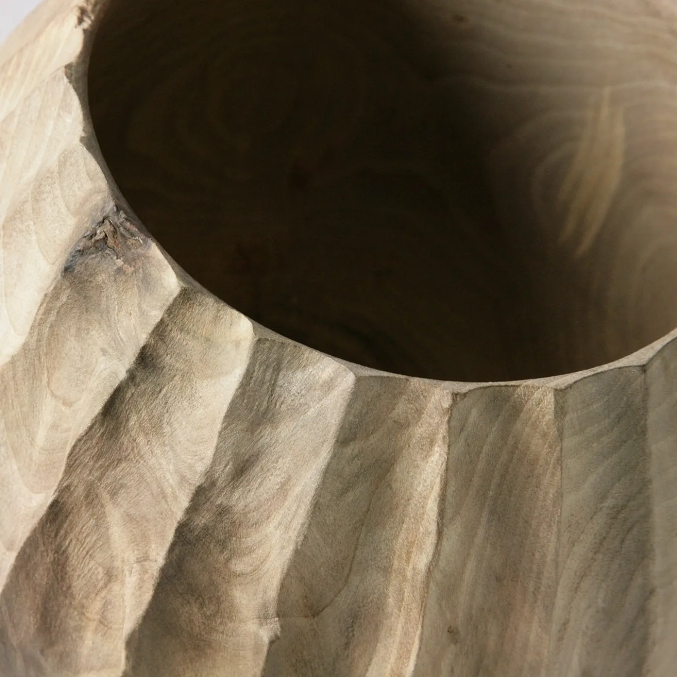 Vaso Scultoreo Vase in Vase 3 in legno di noce Juglans regia