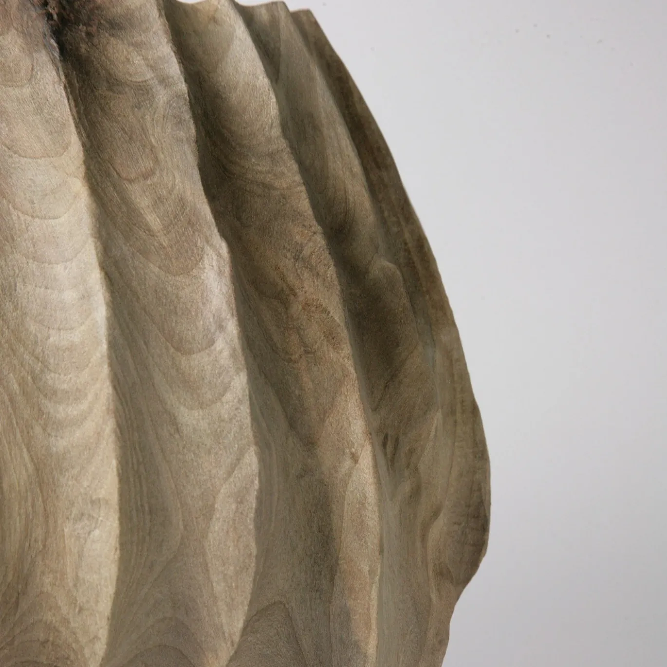 Vaso Scultoreo Vase in Vase 3 in legno di noce Juglans regia
