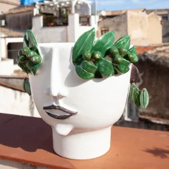 Vaso Testa Oliva la Venditrice d'Olio in Ceramica Beige