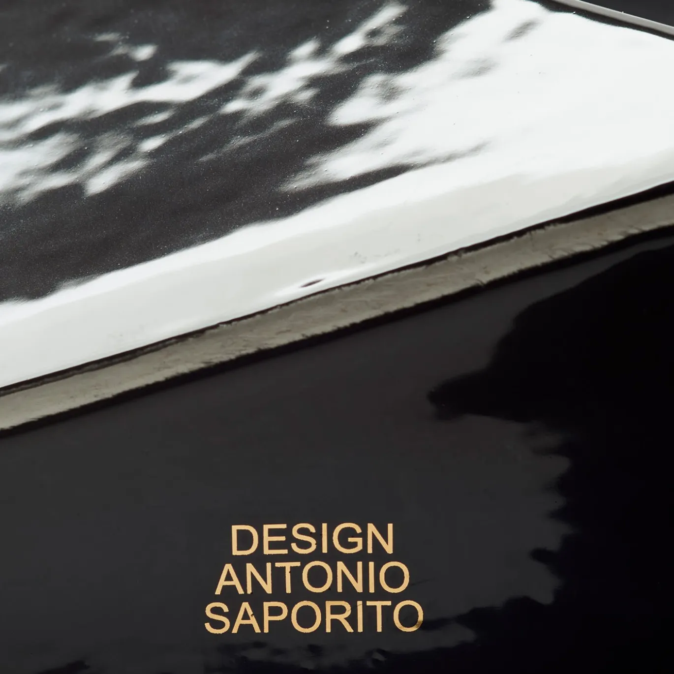 Vaso Verso B Dorato Di Antonio Saporito