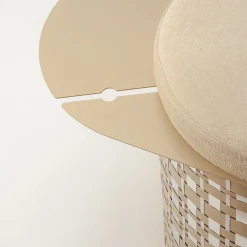 Versatile pouf dorato e argentato