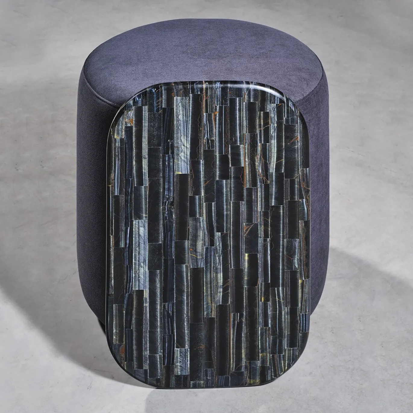 Verso Tiger Eye Blue Pouf
