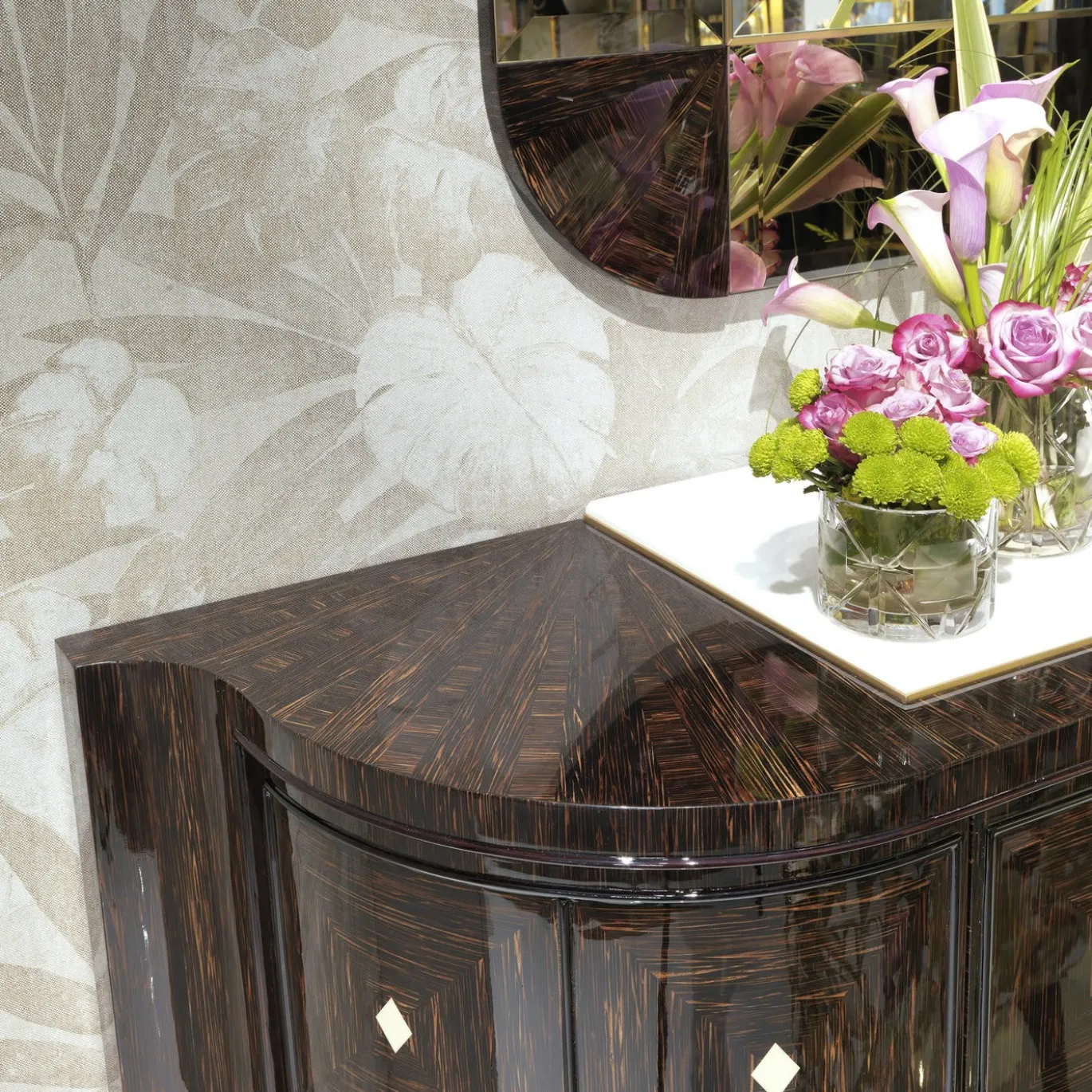 W047 Credenza