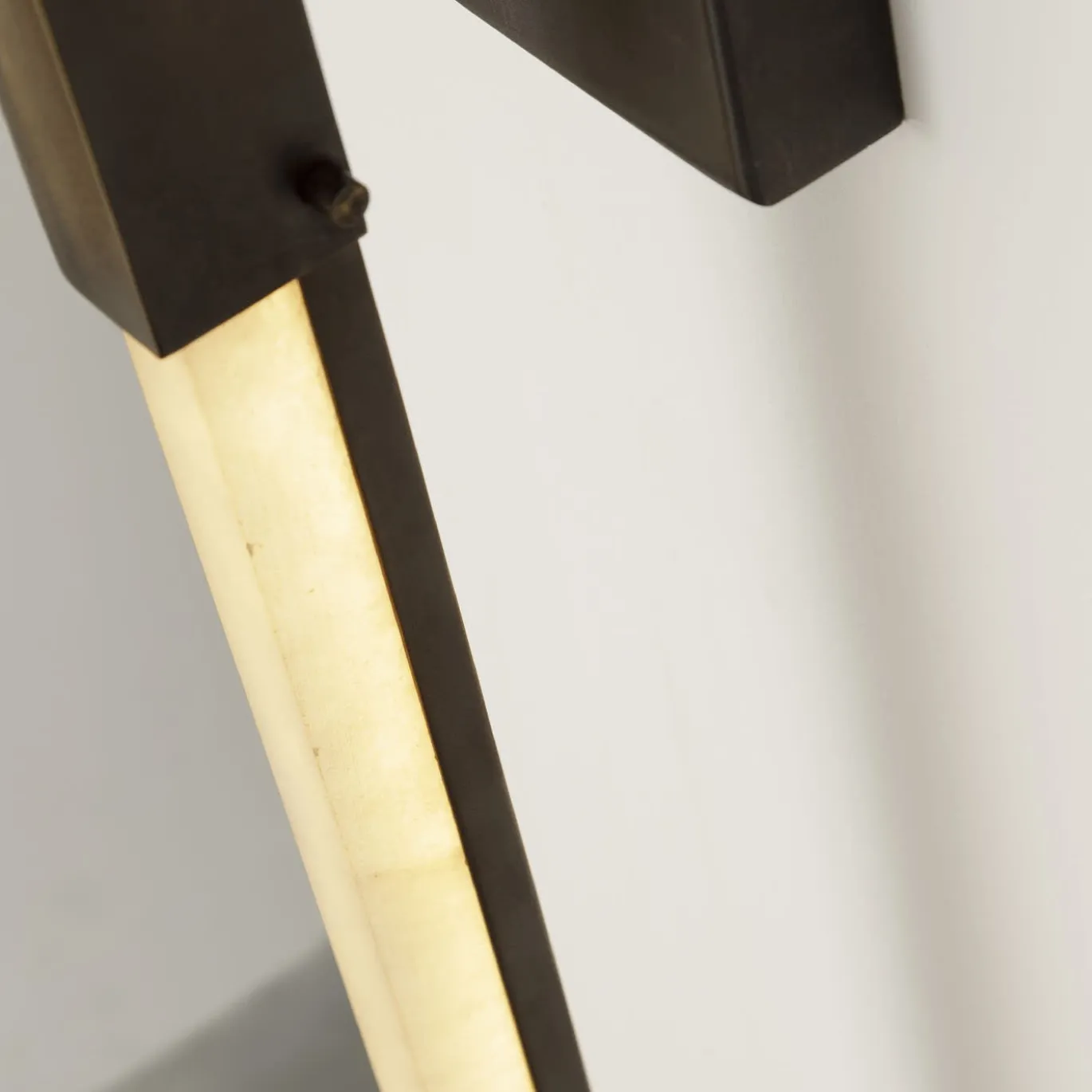 Z640 Lampada da parete in ottone e alabastro